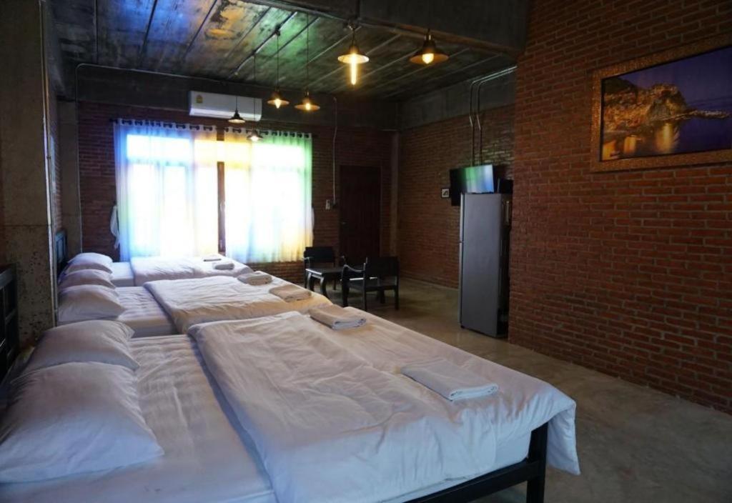 Отель Oyo 1155 Bikers House And Enduro Tours Чиангмай Экстерьер фото