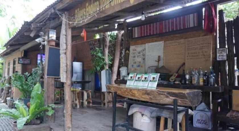 Отель Oyo 1155 Bikers House And Enduro Tours Чиангмай Экстерьер фото